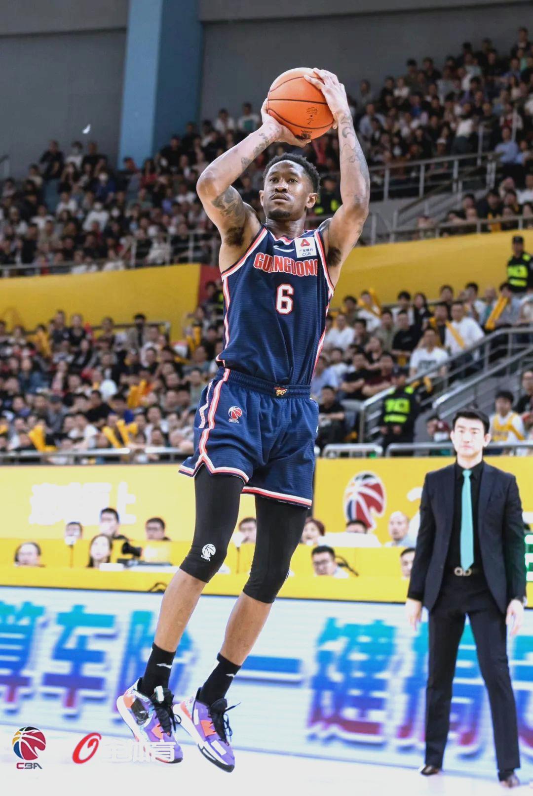 华体会体育入口 -关于转折点！俄克拉荷马雷霆手感冰凉，CBA季后赛冲刺阶段攻防权衡，气氛紧张，细节决定成败的信息