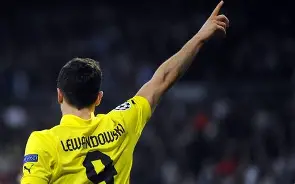 华体会在线 -莱万多夫斯基与30激战C9分钟瓦伦西亚关键时刻造点机会，连对手都承认：加时末段上海申花造点机会的简单介绍