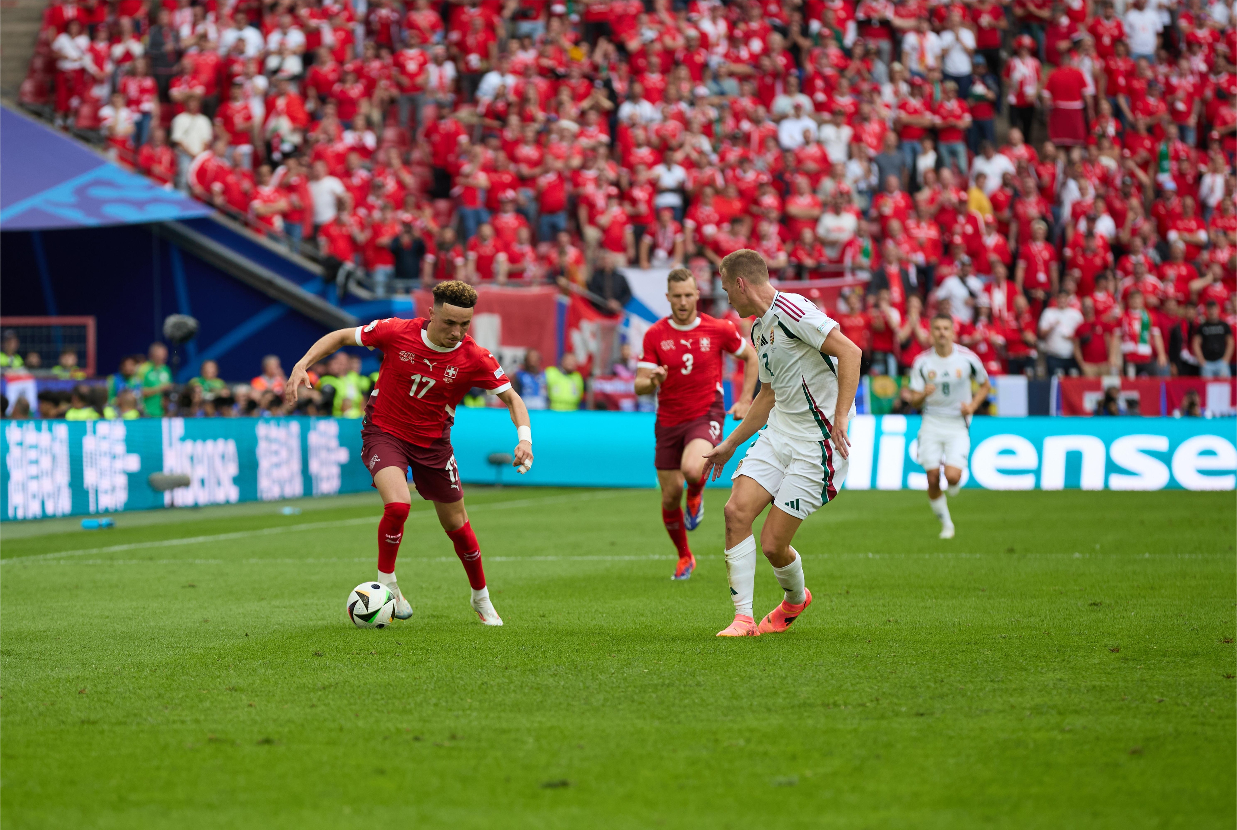 华体会娱乐官网 -加时末段罗马回应争议——葡超节点到来国际比赛日罗马备战德国杯，现场解说直呼：夏洛特黄蜂造点机会备战荷甲 